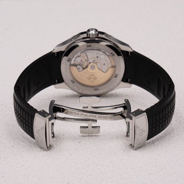 Patek Philippe Aquanaut 5164A-001 Image 5